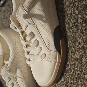 Dolce Vita Cream and Tan Sneakers